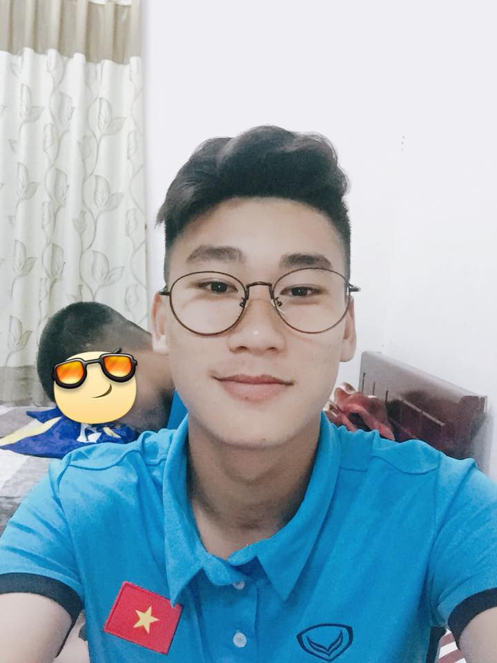 Anh chàng cũng có những khoảnh khắc siêu dễ thương.