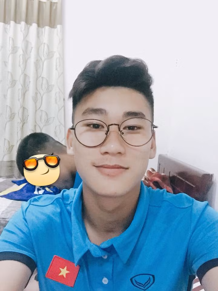 Anh chàng cũng có những khoảnh khắc siêu dễ thương.
