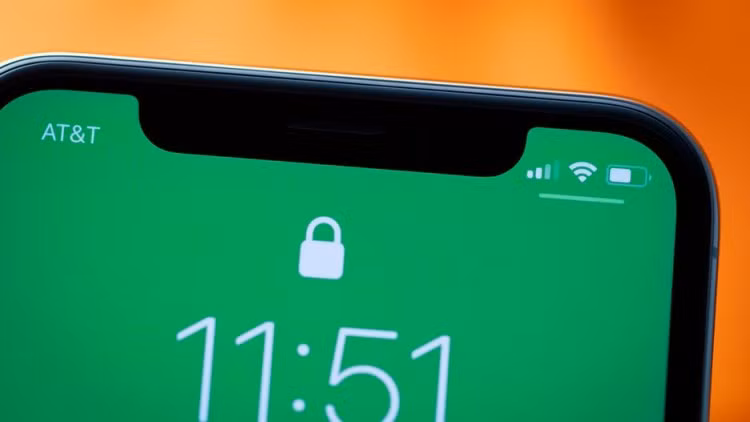 “Tai thỏ” - thiết kế gây tranh cãi của iPhone X - được nhiều hãng smartphone “sao chép” sau đó.