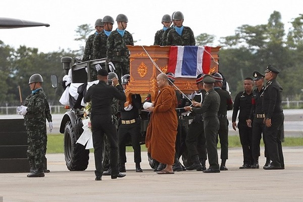 Saman đã rời hải quân nhưng trở lại để giúp đỡ trong chiến dịch giải cứu. Anh từng là lính đặc nhiệm SEAL của hải quân Thái Lan. (Ảnh: EPA)