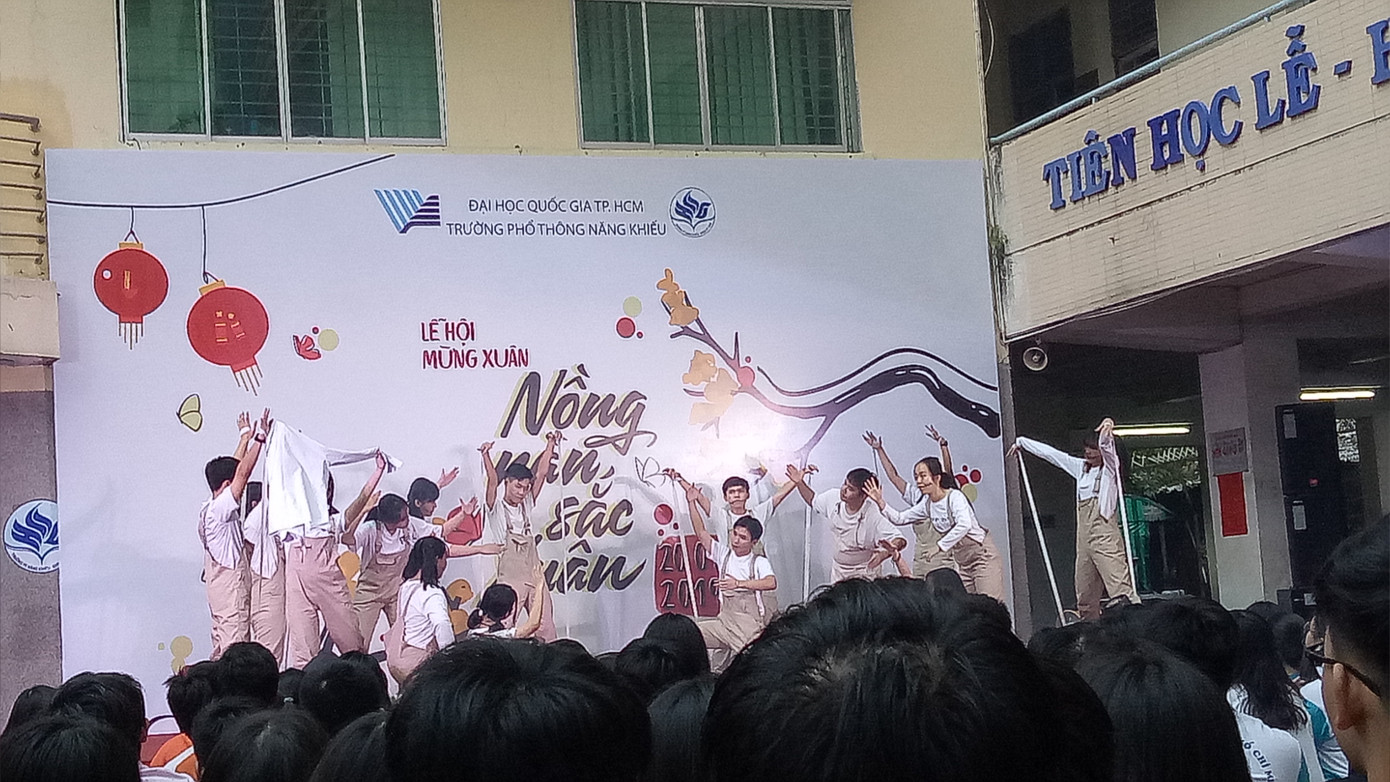 Ai nói dân Năng khiếu chỉ toàn mọt sách, hãy tham gia Lễ Hội Mùa Xuân để biết PTNKers không chỉ hát hay nhảy đẹp mà còn “đã chơi thì phải tới bến”