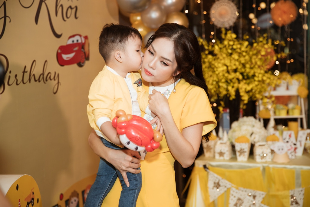 Với Dương Cẩm Lynh con trai chính là một “gia tài” lớn mà mình có được.