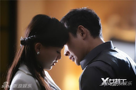 Lần nào hợp tác, La Tấn cũng được hôn Yên Yên nhà mình.