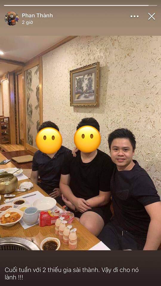 Anh cũng đăng ảnh đi chơi cùng hai người bạn với dòng chú thích đầy ẩn ý: "Cuối tuần với 2 thiếu gia Sài thành. Vậy đi cho nó lành".