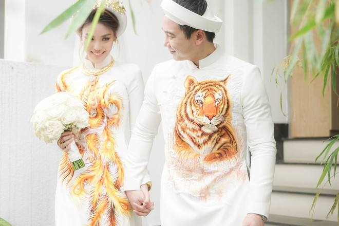 Sau nửa năm về chung một nhà, vợ chồng Lan Khuê sắp sửa đón quý tử tuổi Hợi. Sau nửa năm về chung một nhà, vợ chồng Lan Khuê sắp sửa đón quý tử tuổi Hợi.
