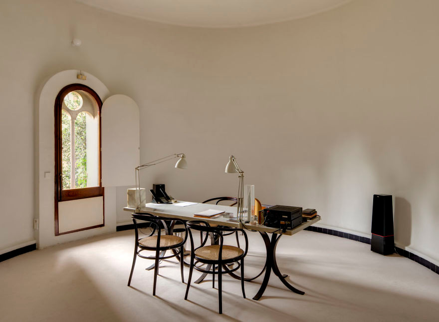 Tròn mắt với tòa nhà đẹp như lâu đài cổ tích ở Tây Ban Nha ảnh 7