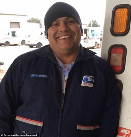 Bác đưa thư tốt bụng Barboza.