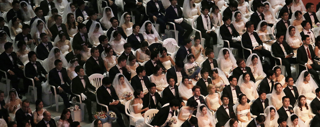 Đám cưới tập thể tại Hàn Quốc. Ảnh: SCMP.