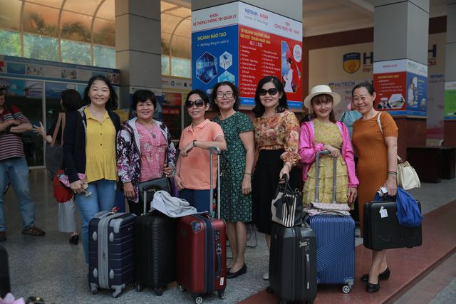 Những mùa thi qua, mỗi chuyến công tác làm nhiệm vụ quốc gia là một trải nghiệm thú vị của các giảng viên trường ĐH Công nghệ TP.HCM. Những mùa thi qua, mỗi chuyến công tác làm nhiệm vụ quốc gia là một trải nghiệm thú vị của các giảng viên trường ĐH Công nghệ TP.HCM.
