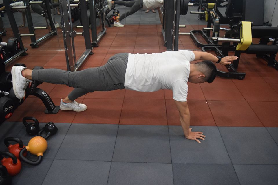 Mùa Hè trong phòng tập: Kinh nghiệm cho những bạn bị gián đoạn thời gian tập luyện ảnh 5