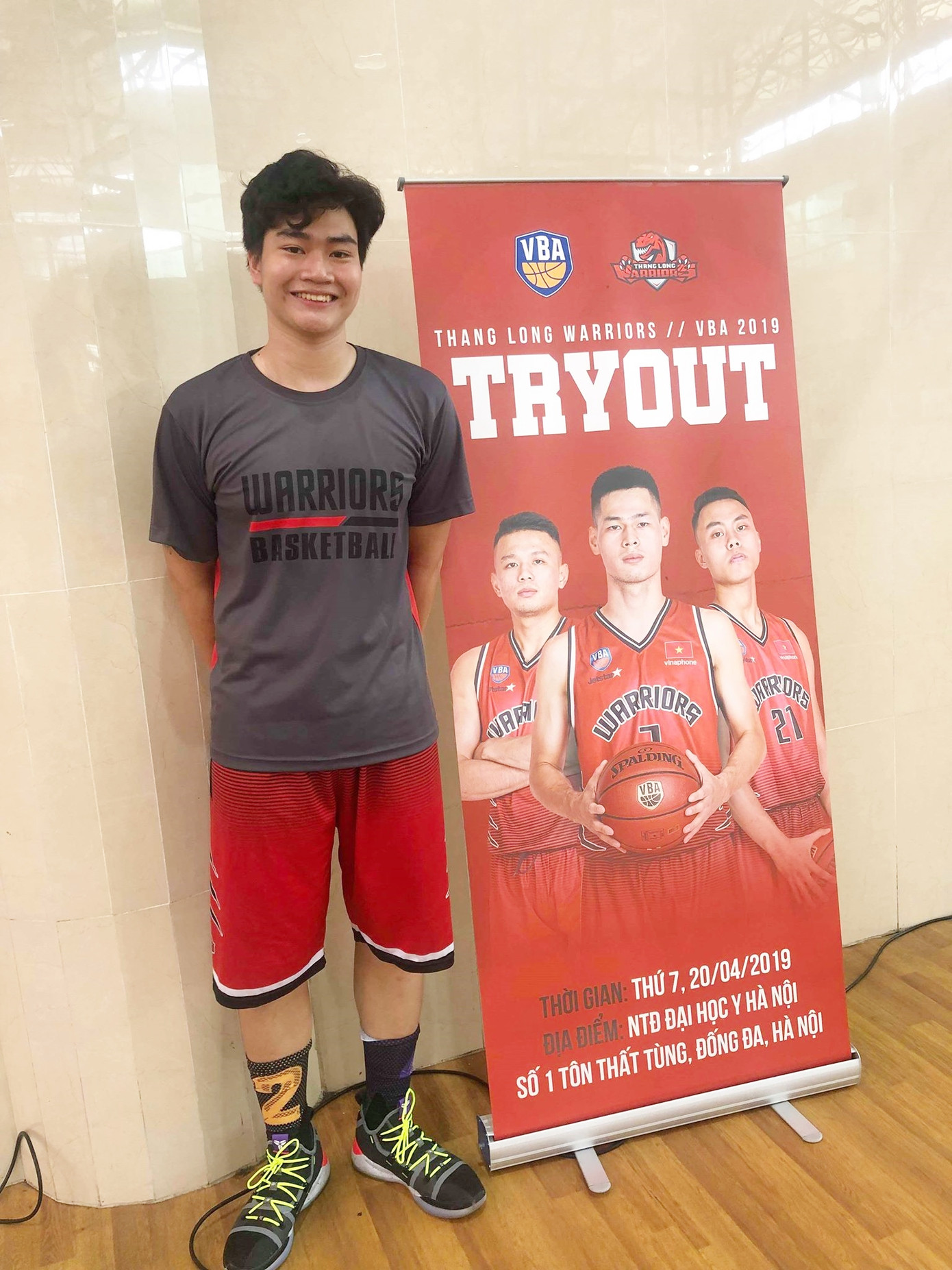 Cảnh Tùng tại buổi "Try Out" của đội. Cậu bạn sinh năm 2K1 và đang dự định thi vào trường ĐH Xây dựng.