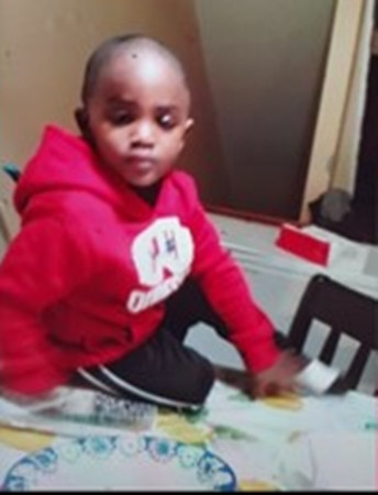 Ethan Adeyemi – cậu bé tự bỏ nhà đi.