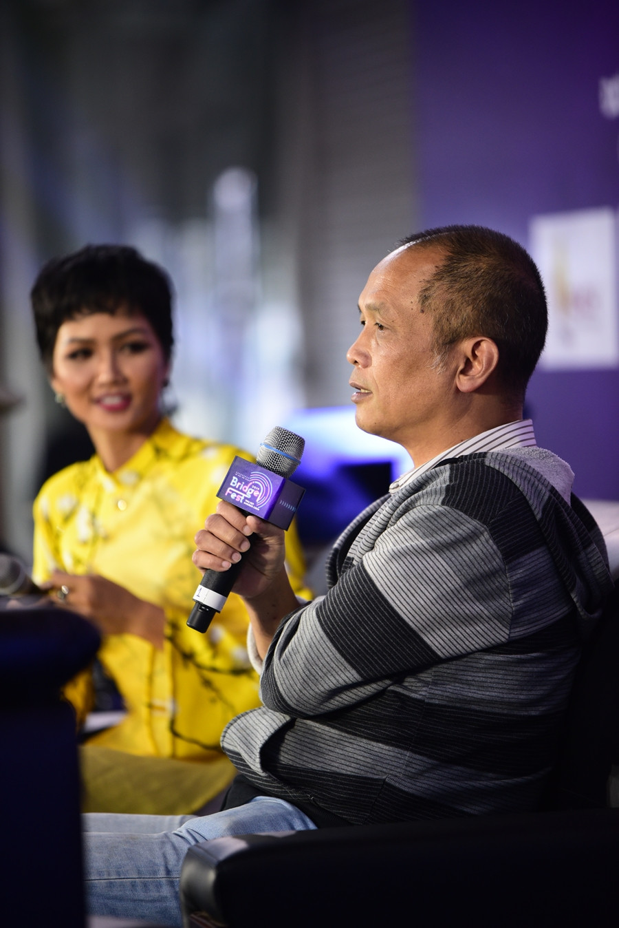 CEO FPT Nguyễn Thành Nam, với tường ĐH Online của mình, đã mang lại cơ hội học tập lĩnh vực Kỹ sư phần mềm cho hàng nghìn người thuộc mọi lứa tuổi ở trong và ngoài nước.