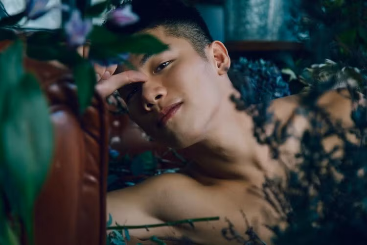 Nụ cười luôn lạc quan của chàng thợ hoa đẹp nhất nhì xứ Đài.