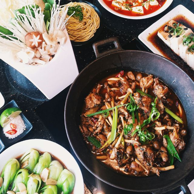 Trải nghiệm các kiểu ăn lẩu mới độc lạ đang khiến giới trẻ mê mẩn ảnh 13