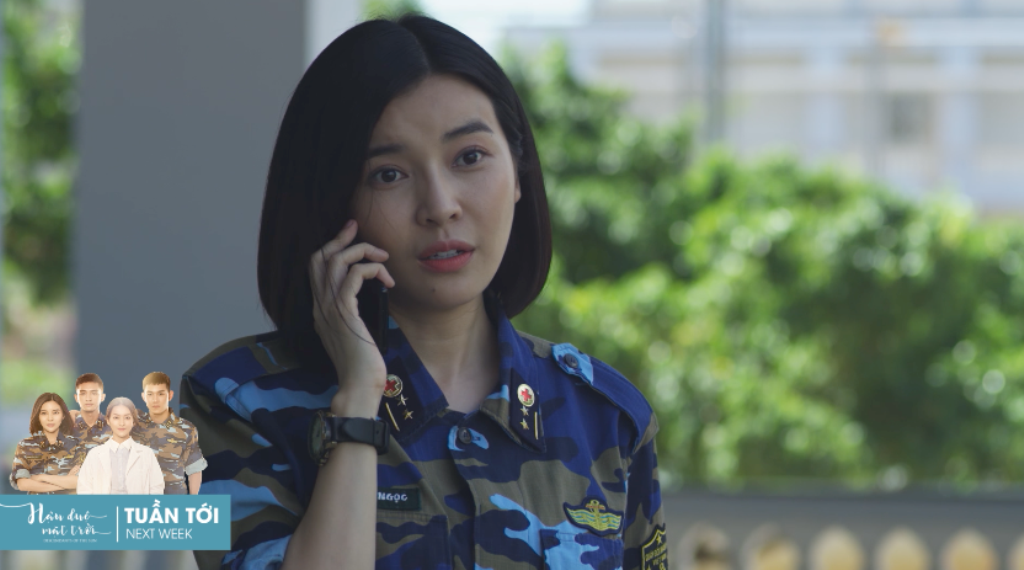 "Hậu duệ Mặt Trời" hé lộ phân cảnh "thót tim" khi bác sĩ Phương lao xe xuống vách núi ảnh 1