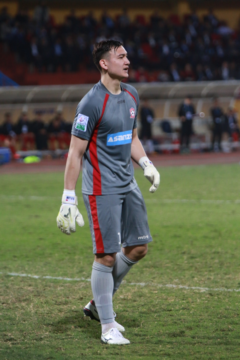 V.League 2018: Ngoài các boy U23, chàng thủ thành "Việt kiều" của tuyển Hải Phòng cũng khiến các fangirl "đổ gục" ảnh 2