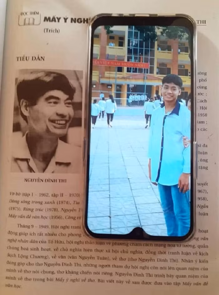 Nhà văn Nguyễn Đình Thi.