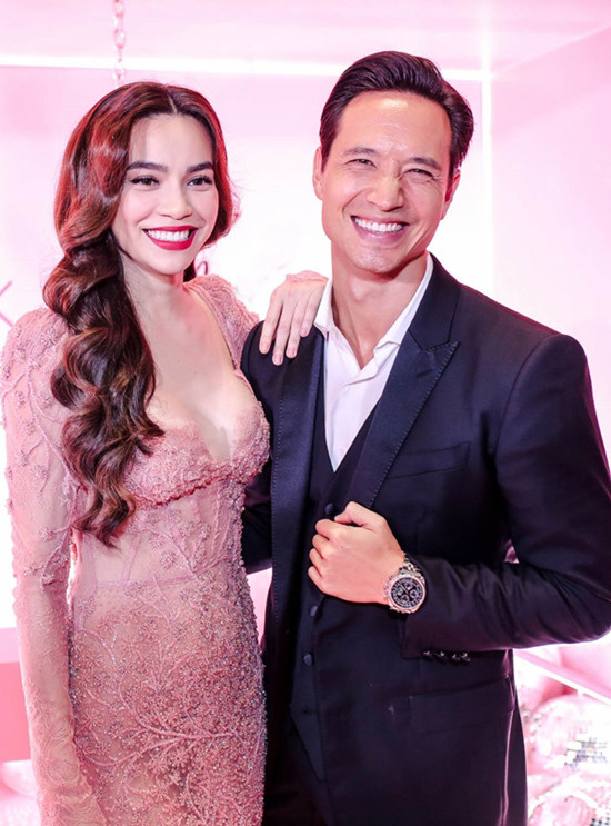 Kim Lý khẳng định cả hai vẫn đang hạnh phúc bên nhau.