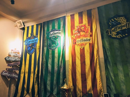 Gryffindor, Slytherin, Ravenclaw và Hufflepuff, bạn thuộc nhà nào?