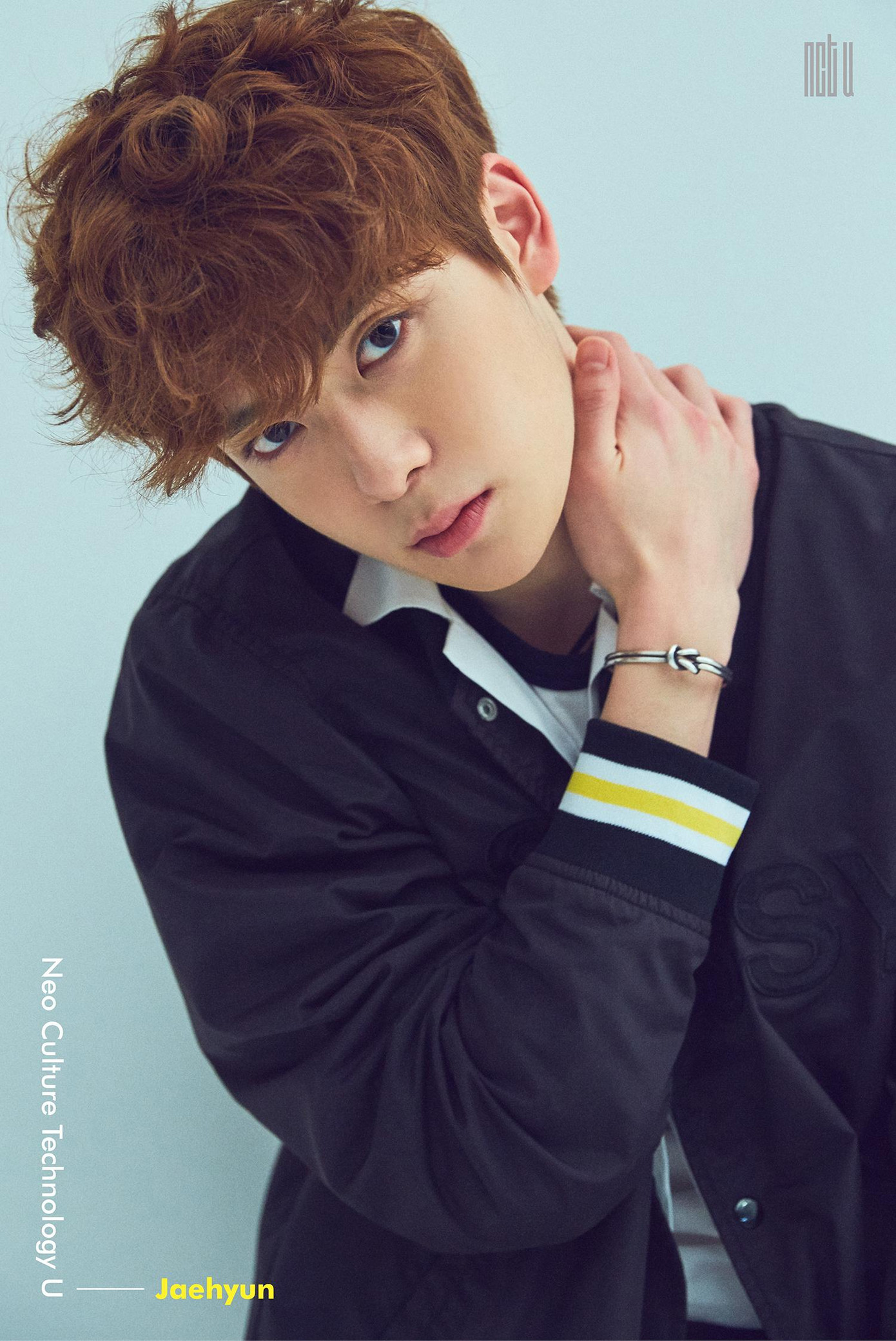 Tóc xoăn bồng bềnh đúng là bí mật nâng cấp ngoại hình của mỹ nam K-Pop ảnh 5