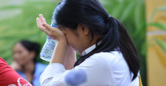 Lài không nắm được thông tin về lịch thi lại.