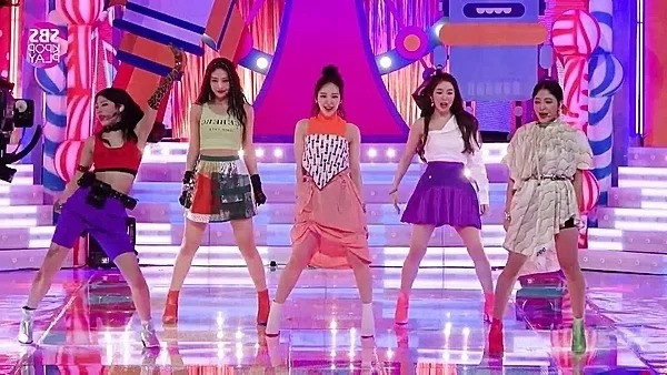 Nhan sắc của Red Velvet bị 