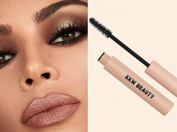 Hình ảnh mẫu chuốt mi được cho rằng giống với của Kylie Jenner