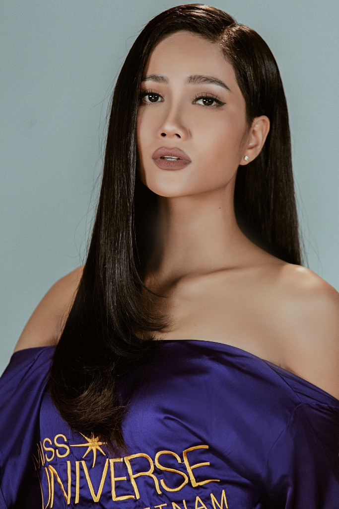 Tập 1 sẽ lên sóng lúc 20 giờ Chủ nhật ngày 07/10/2018 với nội dung xoay quanh chủ đề về Make Up và định hình phong cách.