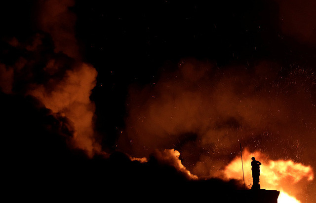 Không ai bị thương trong vụ cháy. Nguyên nhân của vụ hỏa hoạn đang được điều tra.