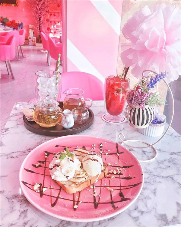 Không gian được thiết kế tinh tế, nhẹ nhàng.