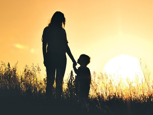 Mẹ nói dối để nhường những thứ tốt nhất cho tôi.