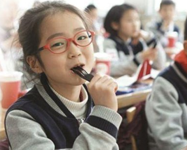 Bài luận ngắn của cô bé học lớp 5 khiến cho nhiều người bất ngờ bởi lối suy nghĩ cực trưởng thành.