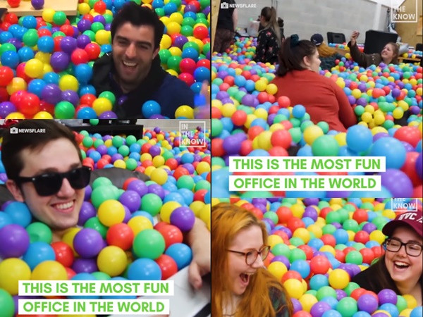 Những nụ cười thả ga vì bất ngờ dễ thương.