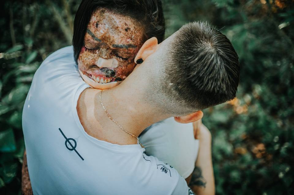 Bức ảnh khiến nhiều người tin rằng tình yêu cổ tích là có thực.