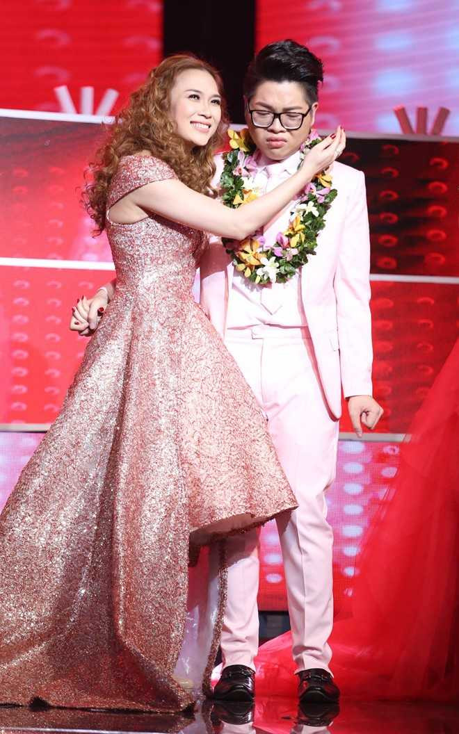 Hậu phẫu thuật thẩm mỹ, Đức Phúc gây sốc với diện mạo đẹp trai không khác gì sao Hàn? ảnh 4