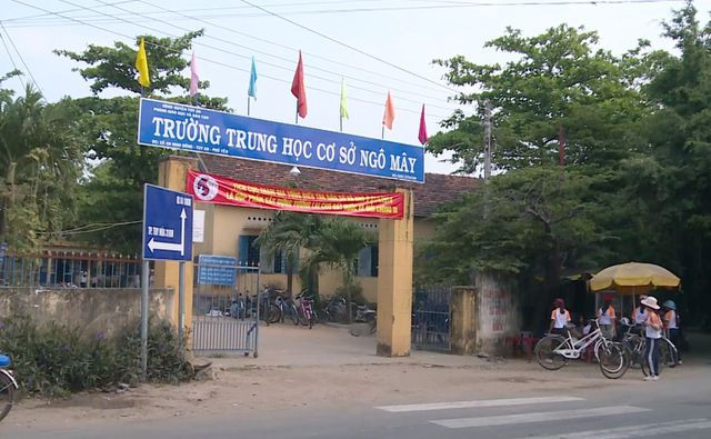 Sau khi xảy ra sự việc, trường THCS Ngô Mây đã nghiêm khắc kiểm điểm các em học sinh tổ chức đánh bạn. Sau khi xảy ra sự việc, trường THCS Ngô Mây đã nghiêm khắc kiểm điểm các em học sinh tổ chức đánh bạn.