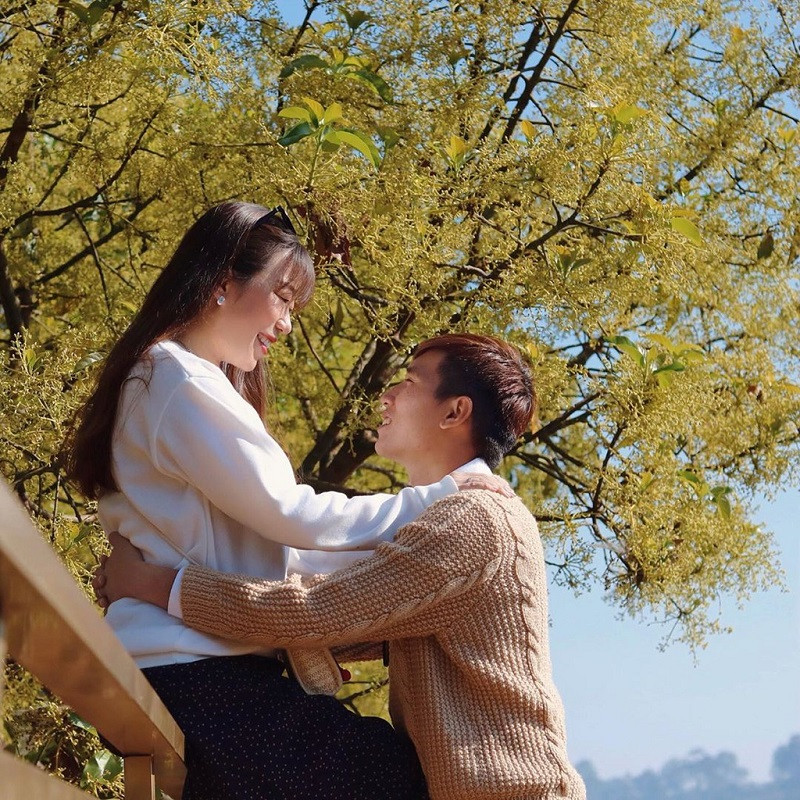 Các cặp đôi giờ đây khi đến Đà Lạt sẽ có thêm một nơi để chụp ảnh đôi lãng mạn bên nhau.