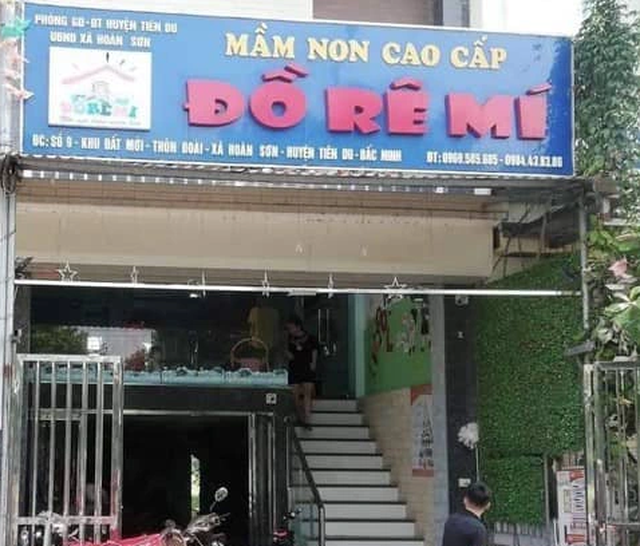 Cơ sở giáo dục để trên trẻ trên ô tô đưa đón ở Bắc Ninh. Ảnh: M.Đ.