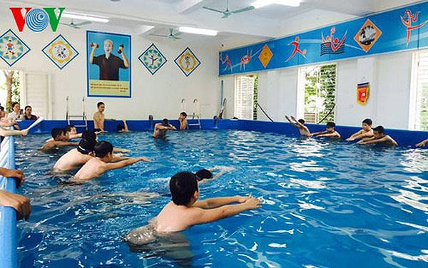 Hơn 1.000 trẻ em Đắk Lắk được học bơi miễn phí trong dịp hè. (Ảnh: minh họa).