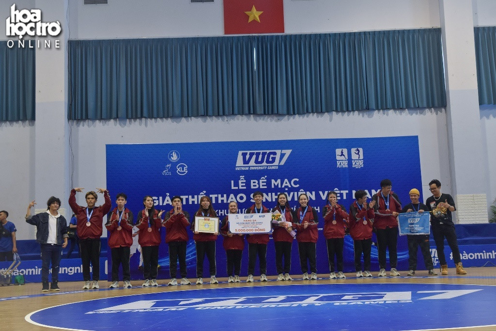 Quý quân - Đại học Quốc Tế - Đại học Quốc gia TP.HCM