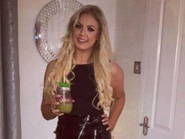 Niamh Gargan, cô bạn đã trả tiền để được xem bói tương lai qua mạng.