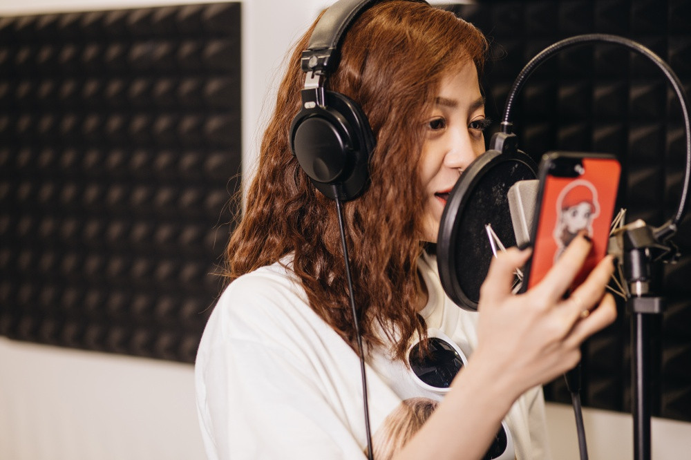 Gây chú ý với loạt hình ảnh gợi cảm đánh dấu sự trở lại với âm nhạc, Ngọc Kayla hiện đang nhận được sự quan tâm từ đông đảo khán giả.