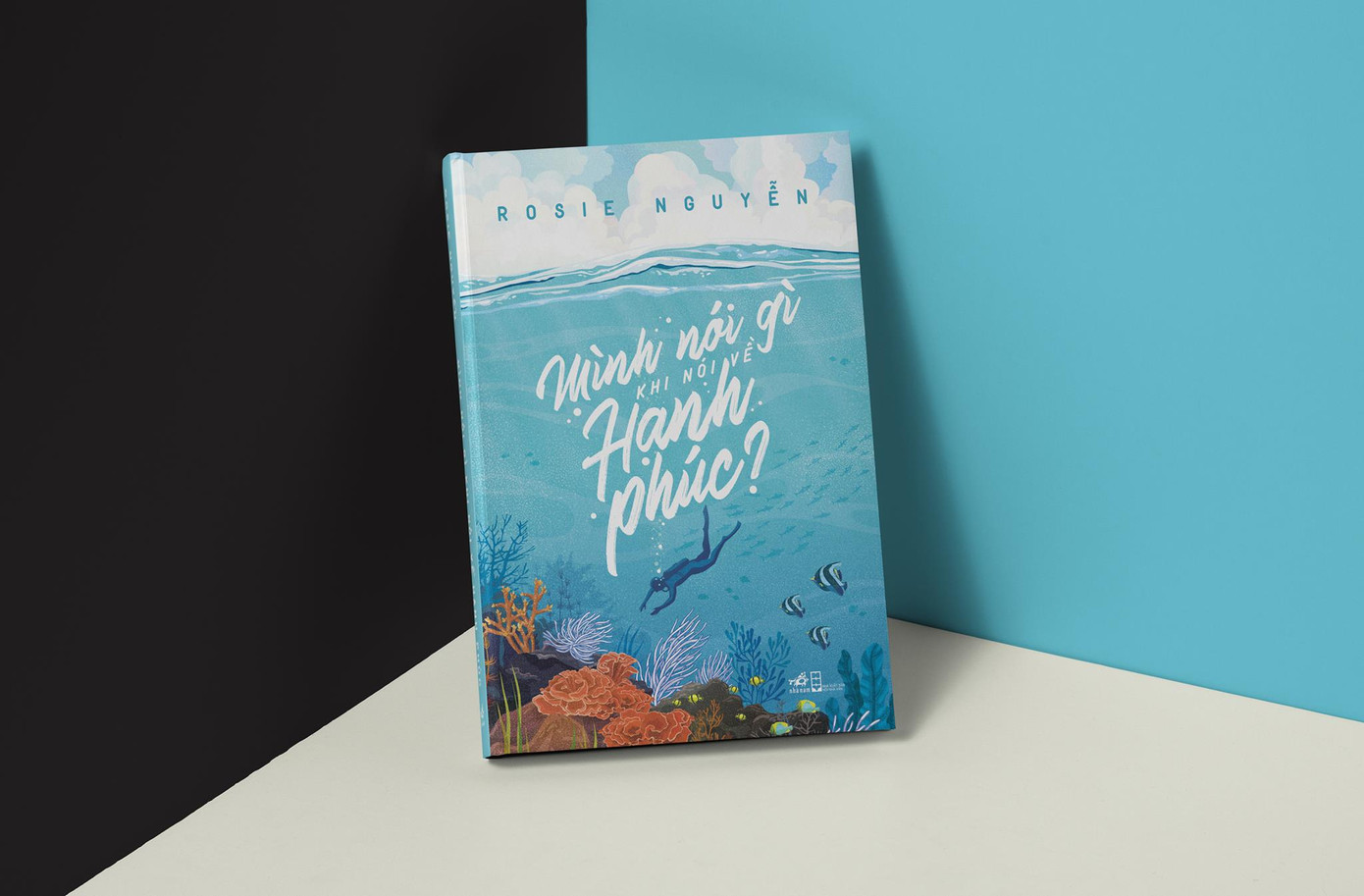 Bạn sẽ dễ bắt gặp những mẩu chuyển đáng yêu trong hành trình của người viết