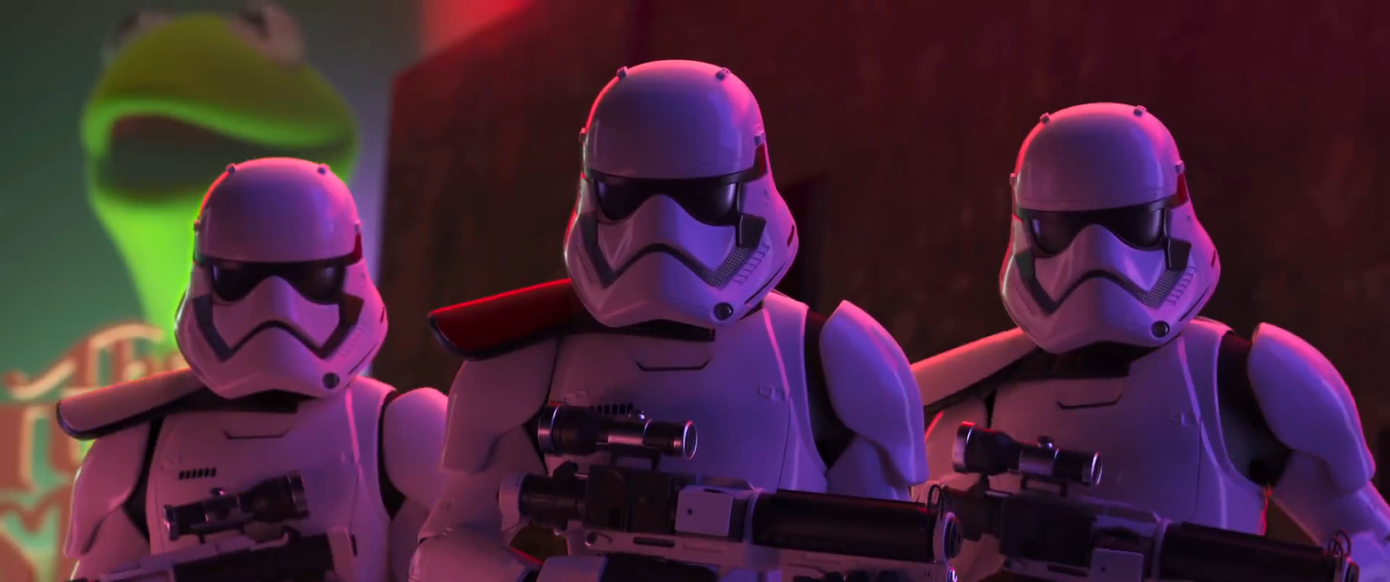 Từ siêu anh hùng Marvel đến lính gác vũ trụ Storm Trooper đều xuất hiện