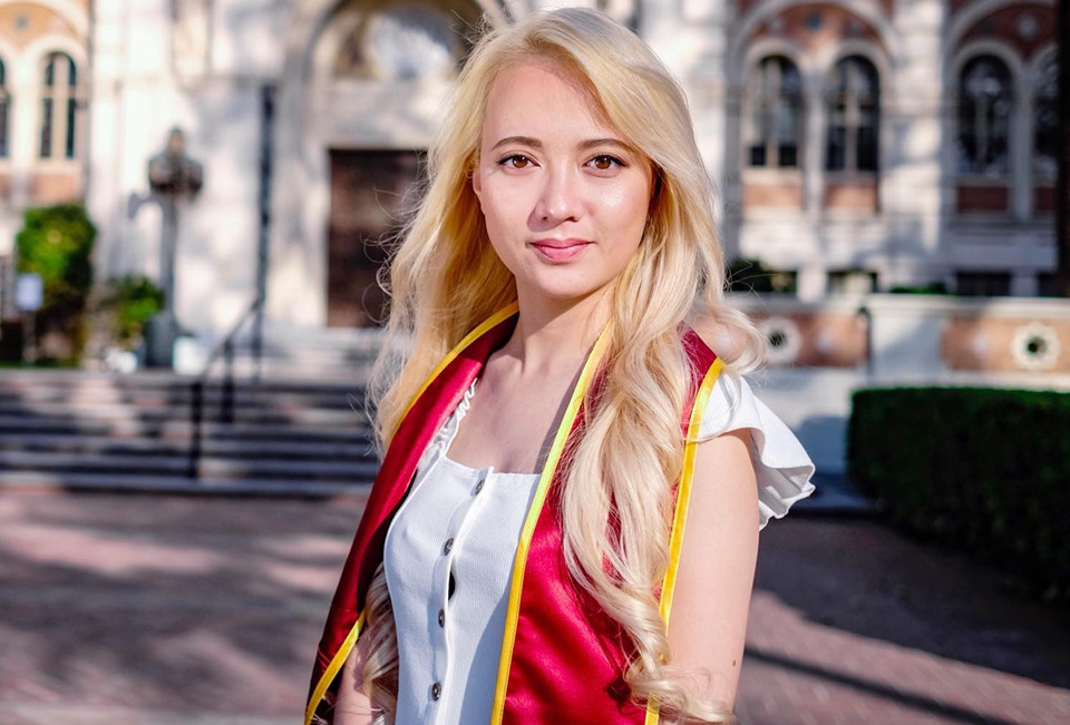 Chóng mặt với màn "lột xác" đến khó nhận ra của dàn sao nhí một thời ảnh 8