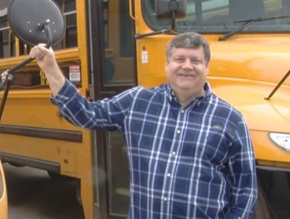 Bác Wayne Price, “người hùng” của dịp Giáng Sinh.