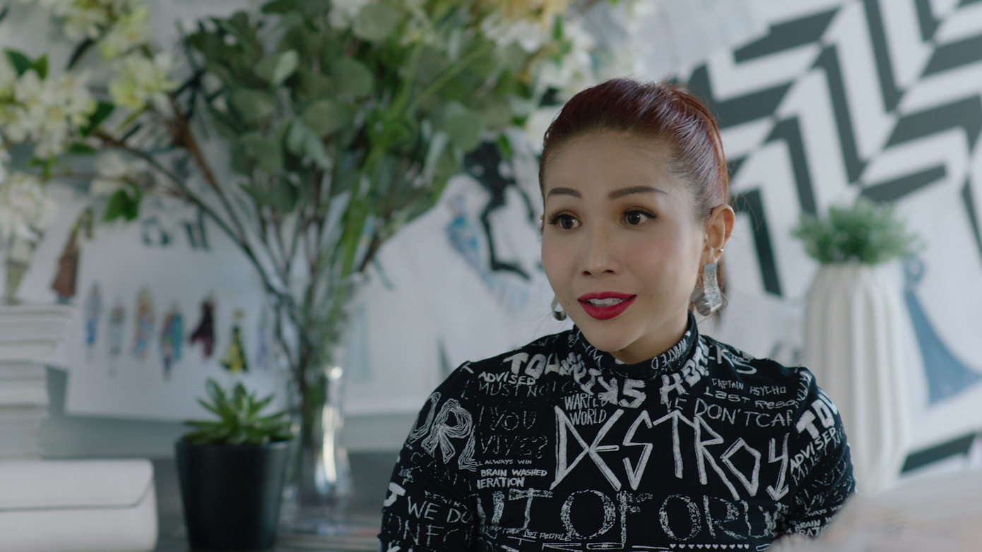 Khả Như trong vai cô nàng stylist hài hước.