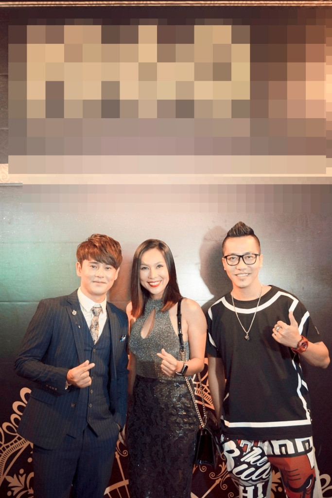 Các ca sĩ xuất hiện rạng rỡ và gửi những lời chúc đến Ưng Đại Vệ trong ngày ý nghĩa nhất của bạn thân.