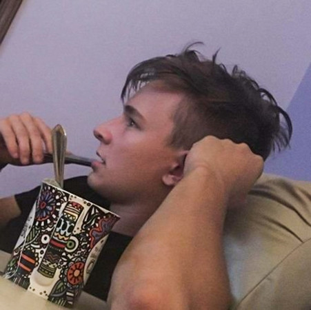 Thomas McFall - người đã chia sẻ câu chuyện về anh sinh viên nhập cư.